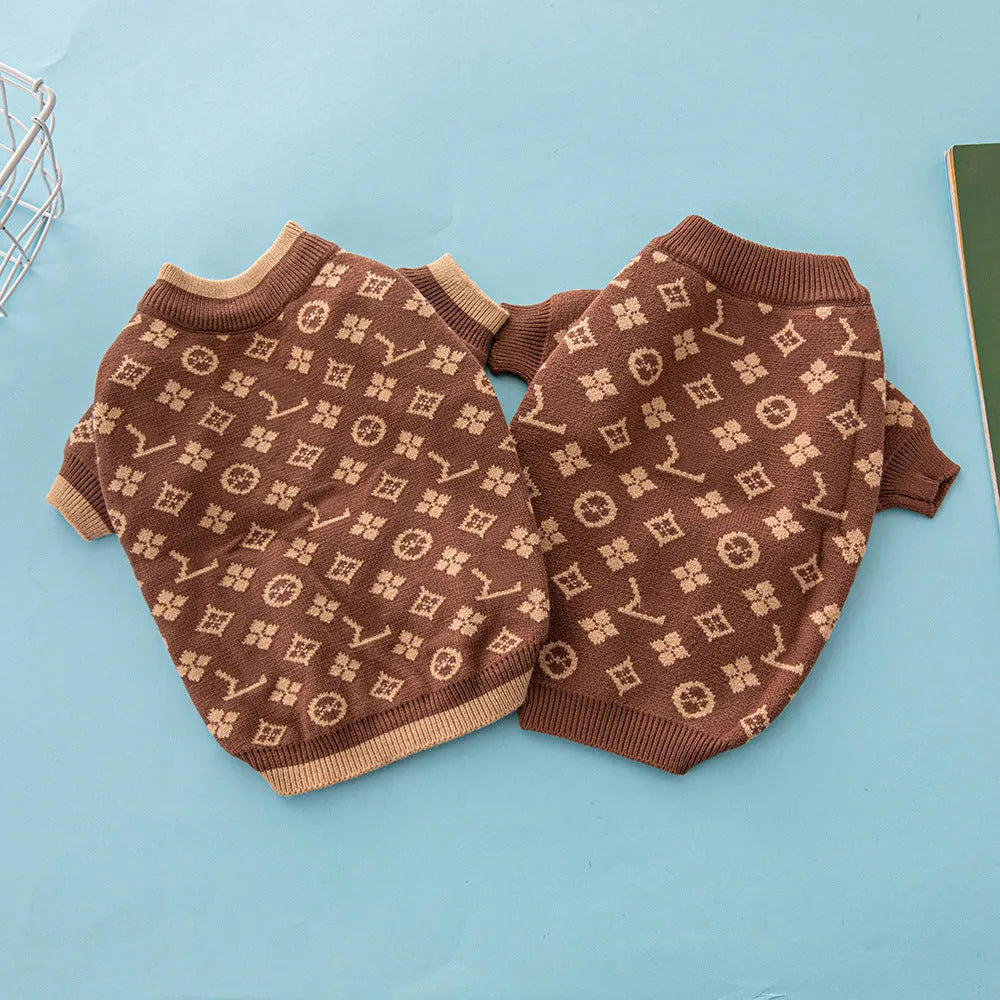 Thick wool dog sweater in monochrome or two-tone colours for autumn winter wear