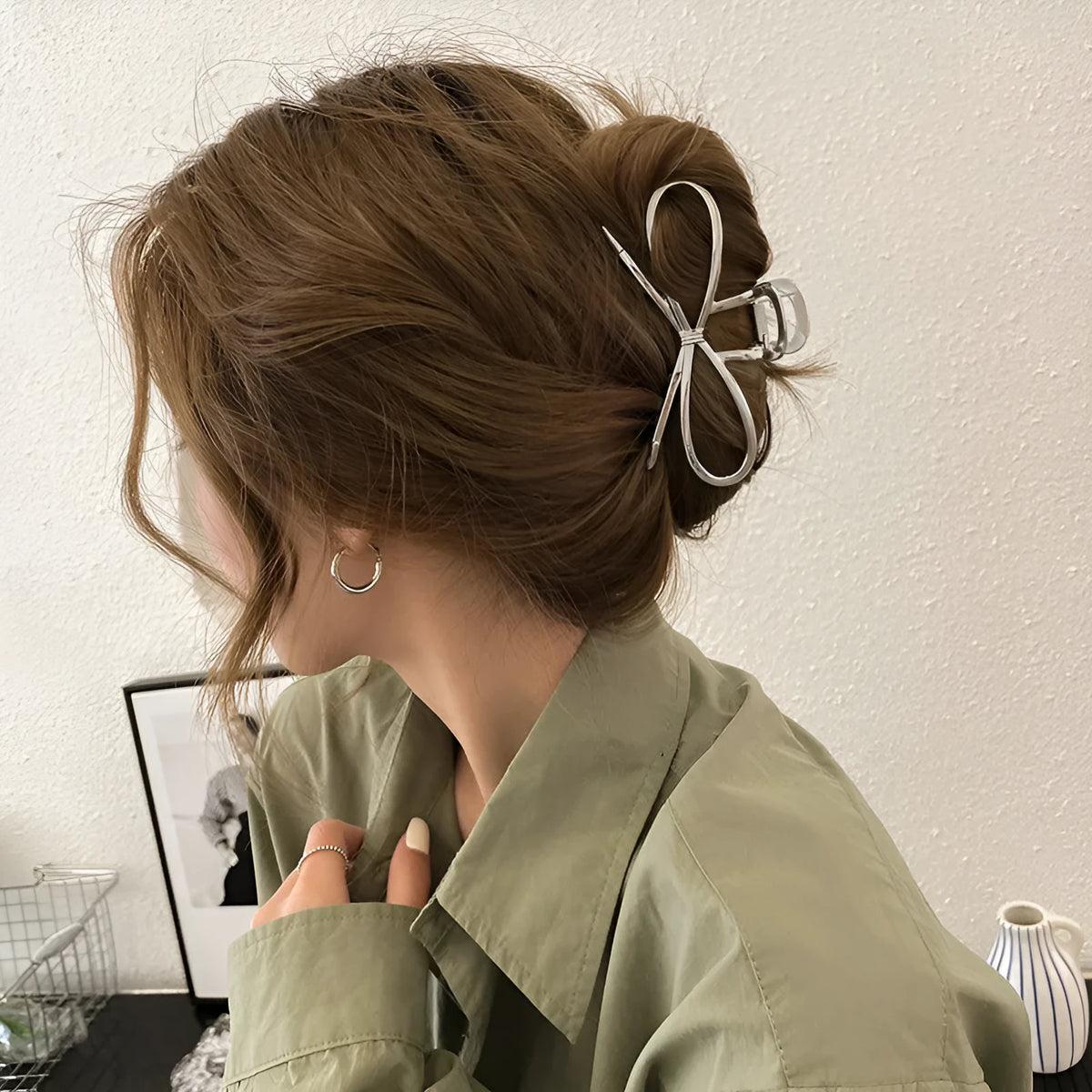 Bow barrette hair clip with back head grip in gold or silver alloy finish