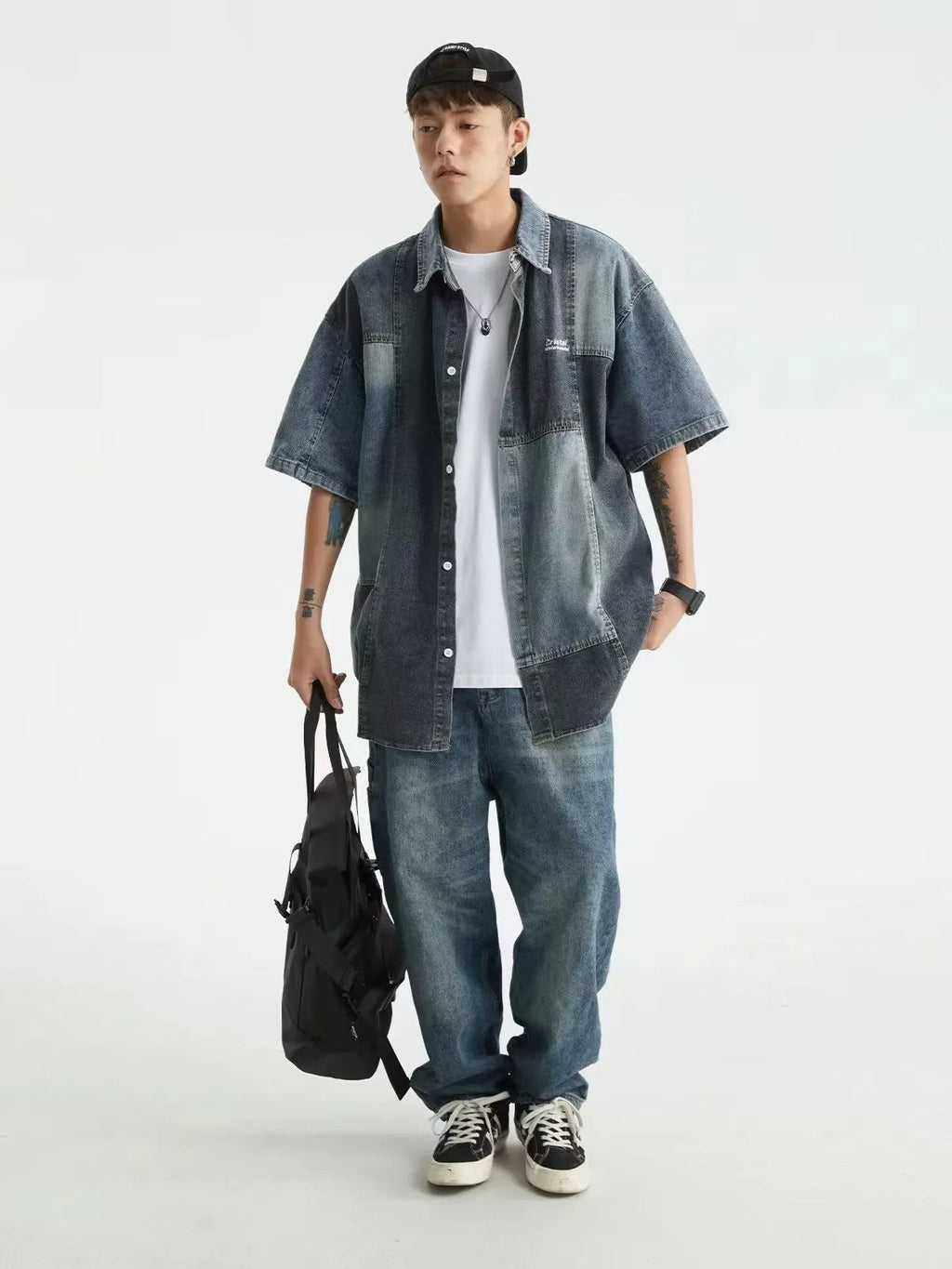 Blue men's Japanese-style denim shirt with retro washed stitching and loose cardigan fit