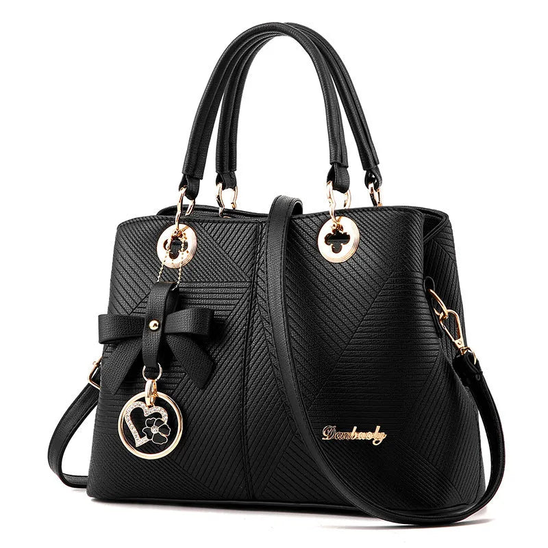Retro fashion handbag in PU leather with a zipper and one-shoulder strap.