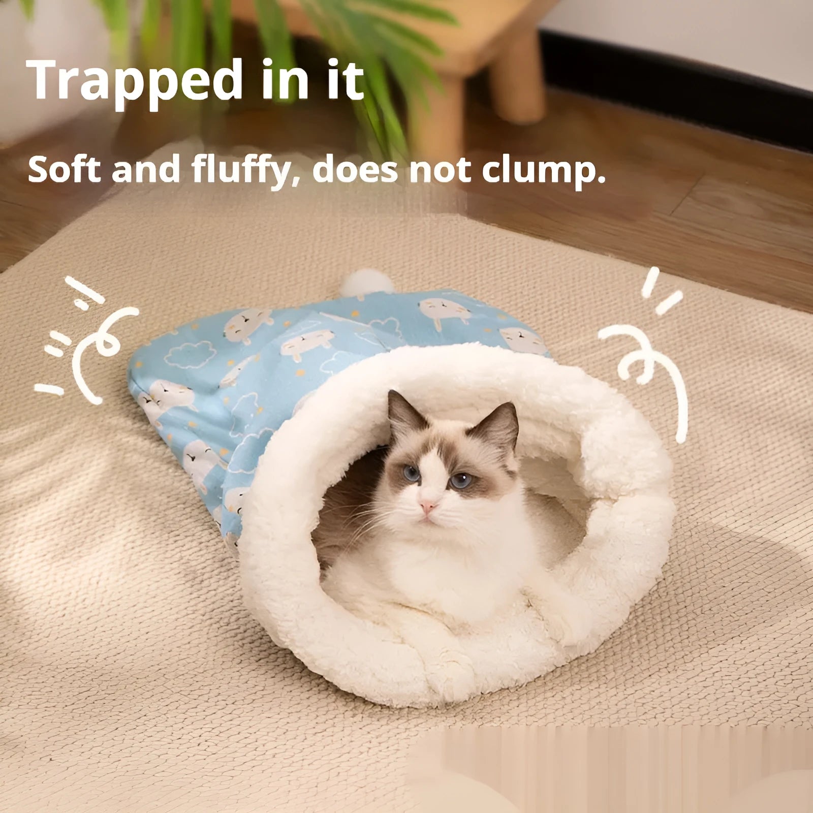 Pet sleeping bag for cats measuring 50 by 40 centimetres with polar fleece construction