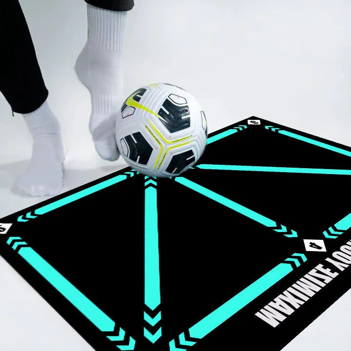 Rubber indoor football training mat for skill lifting practice with cushion coloured surface