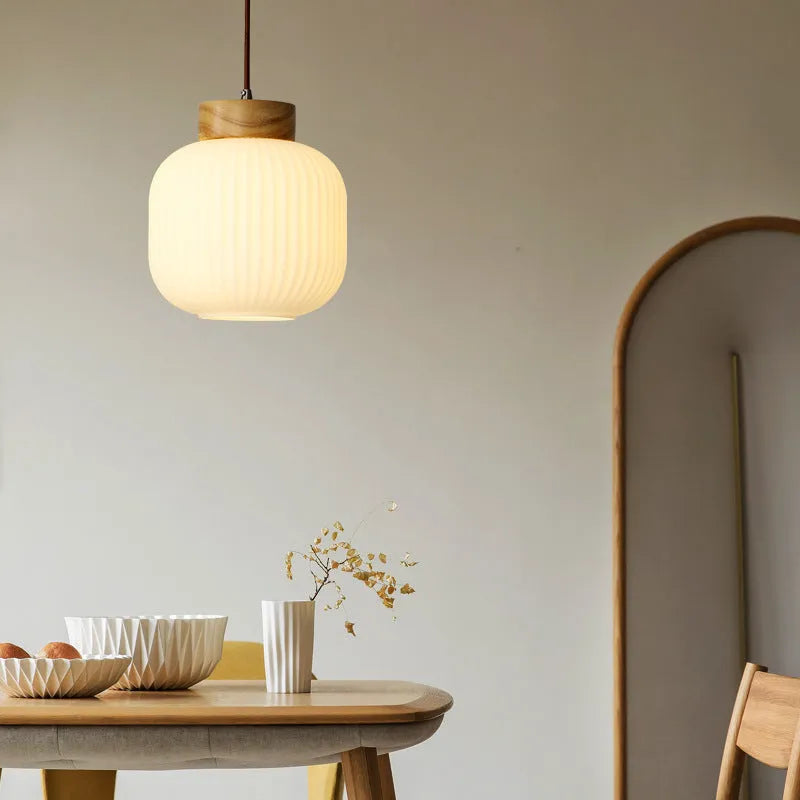 Retro Nordic-style wooden pendant light or art chandelier for a bedroom.