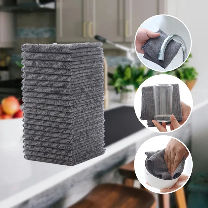 Grey square microfiber kitchen cleaning cloth for oilproof, lint-free pot and bowl cleaning.