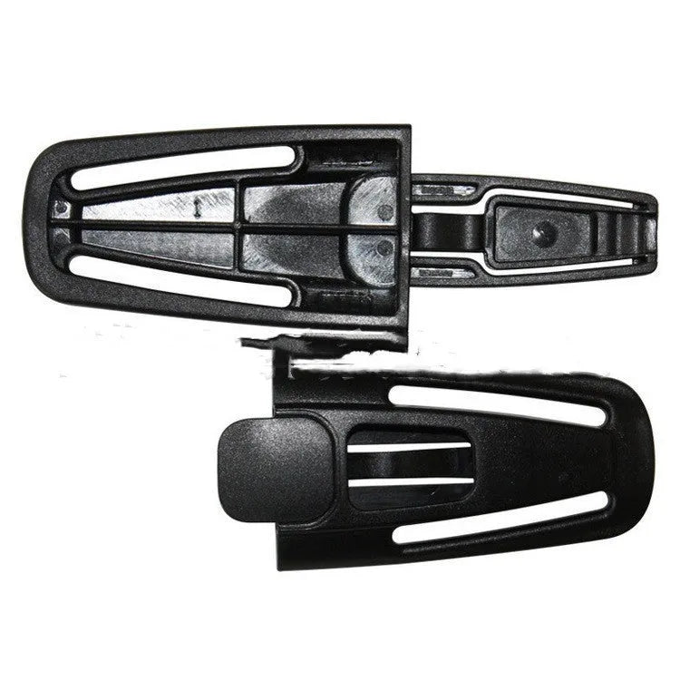 Black child safety seat buckle clip with 5-point harness compatibility measuring 14.5 by 4 centimetres
