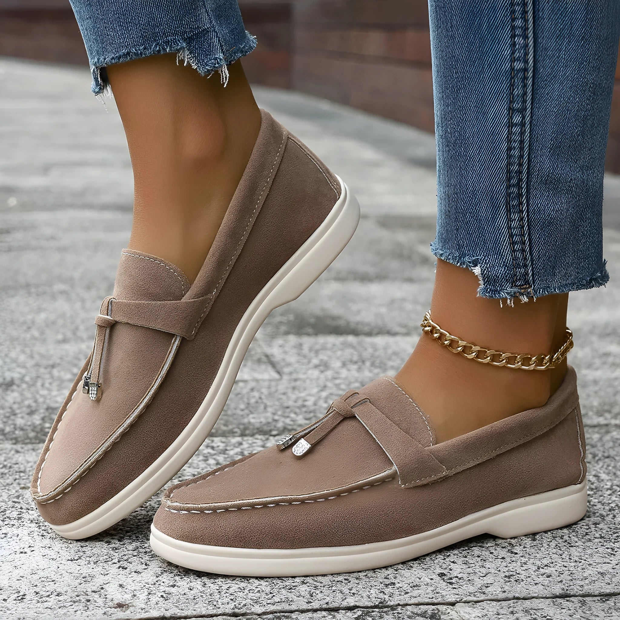 Casual canvas slip-on loafers in brown with a platform rubber sole and round toe