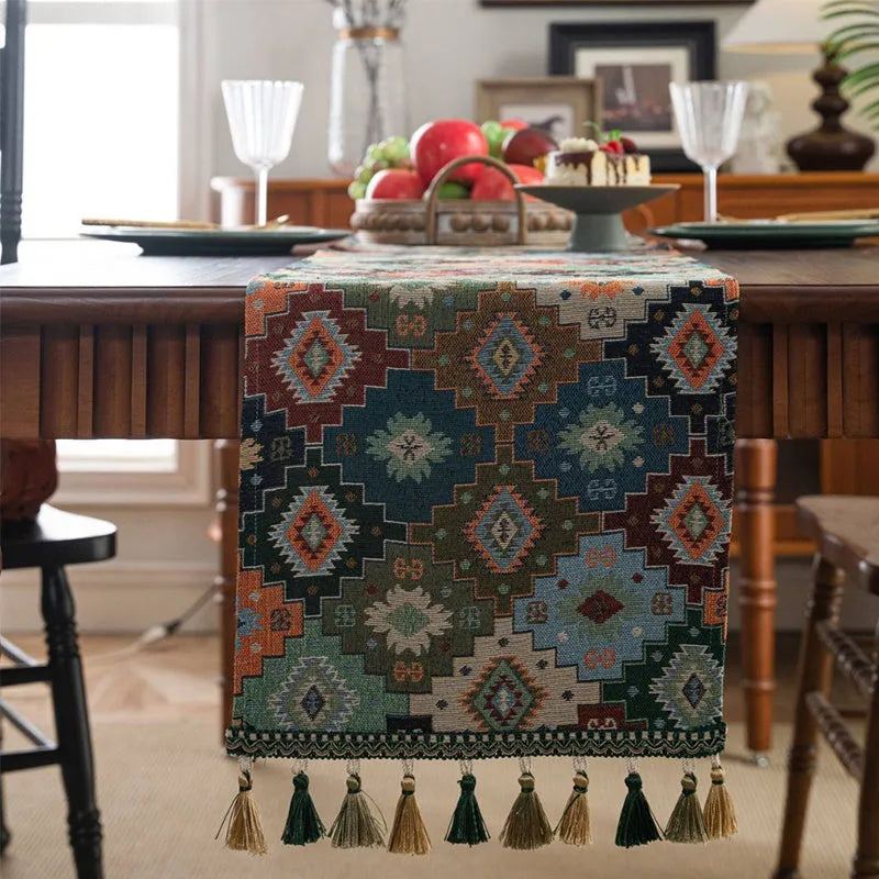 Nordic jacquard bouquet table flag with tassel edge in chemical fibre fabric on dining table