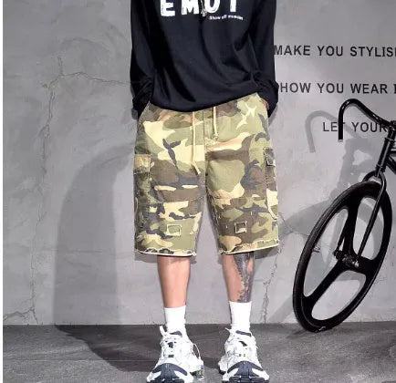 Men's loose-fit camouflage shorts in American retro workwear style with cotton blend fabric