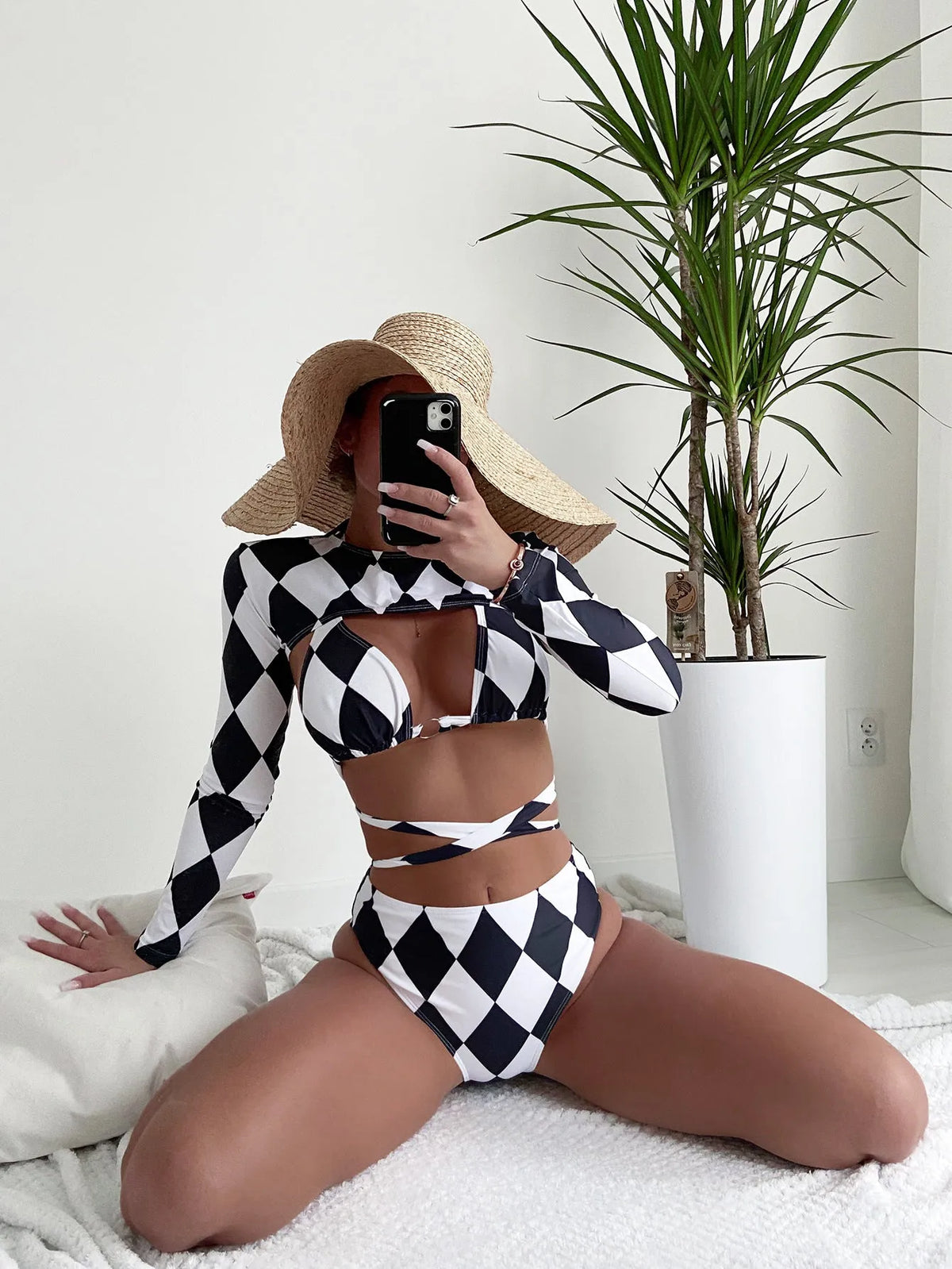 Women's plaid pattern long sleeve bikini set for swimming