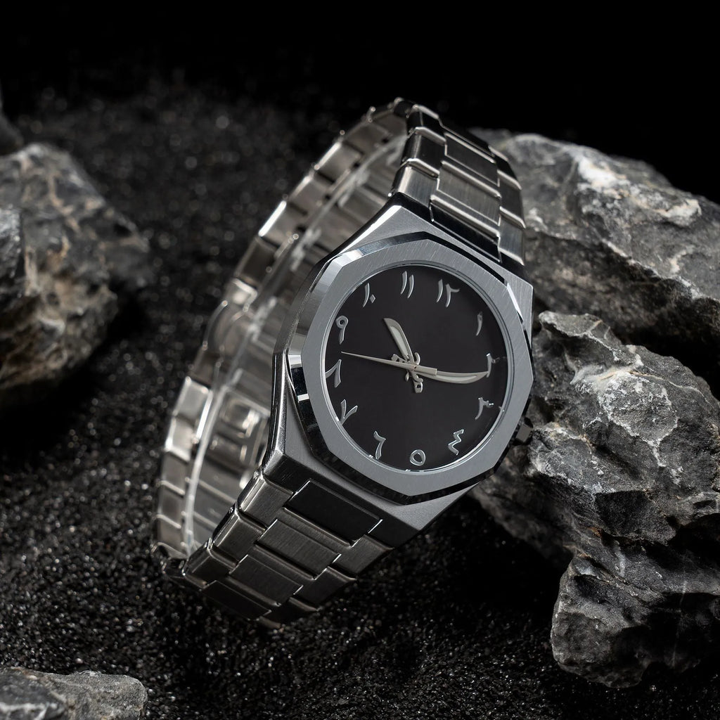 Business casual men's steel belt quartz watch with slim 10mm case on wrist