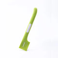 Long-handled pet feeding spoon for cats and dogs wet food with right-angle design