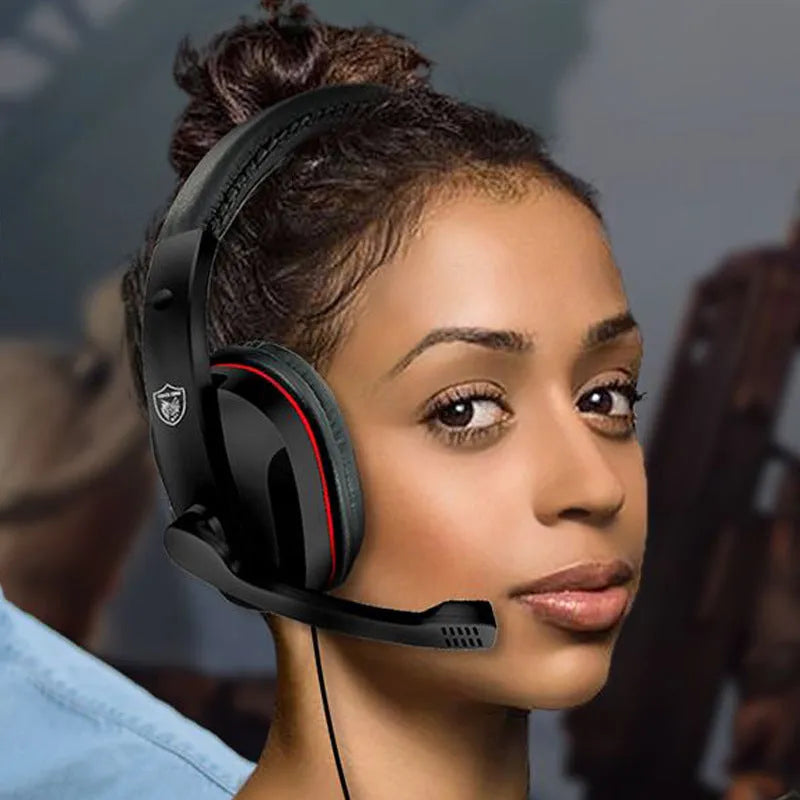Black wired gaming computer headset with 40mm speakers for heavy bass audio