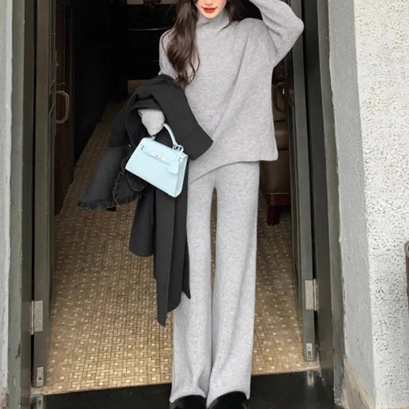 Women's beige acrylic sweater and wide-leg trousers two-piece casual set