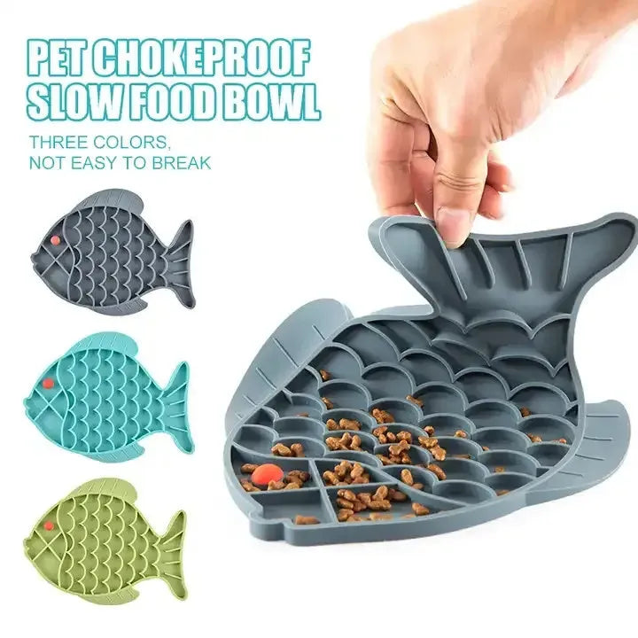 Silicone lick mat for dogs in blue, green, or grey, 24.5 x 19 cm, slow feeder tray