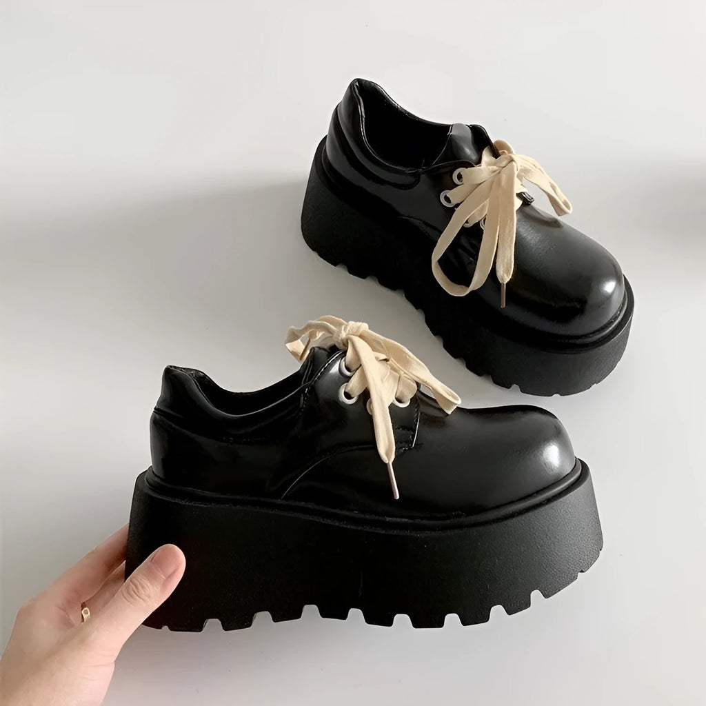 Retro British matte black high heel shoes with thick sole and lace-up buckle design for women
