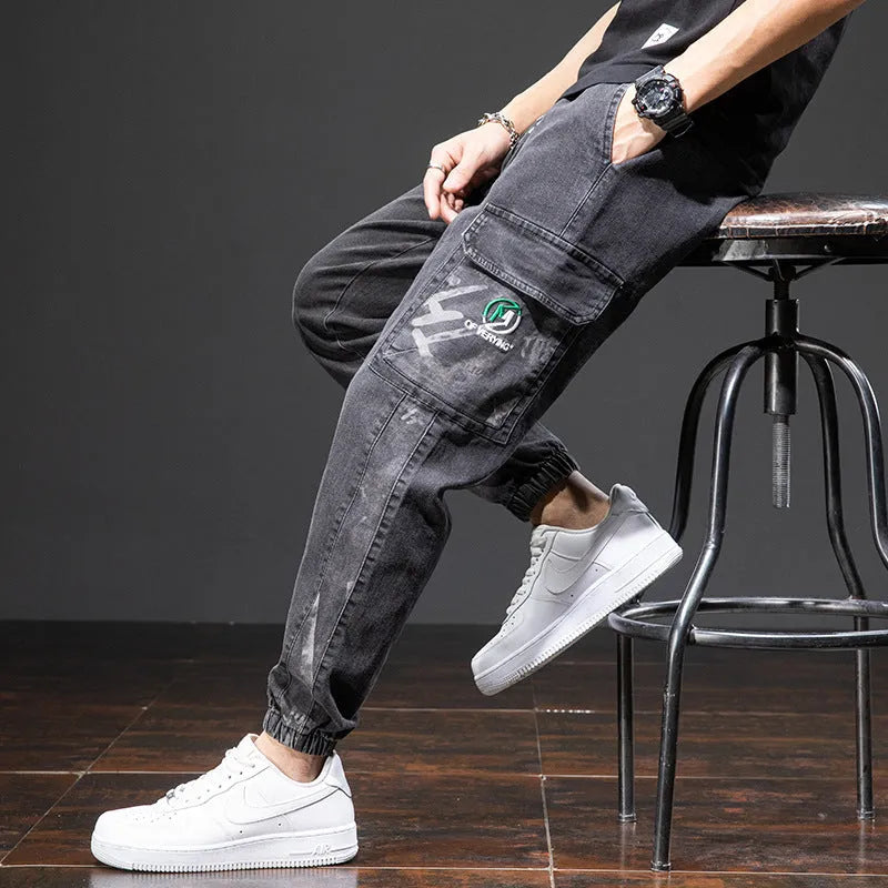 Men's loose cargo casual jeans in straight leg Korean style with micro elasticity cotton fabric