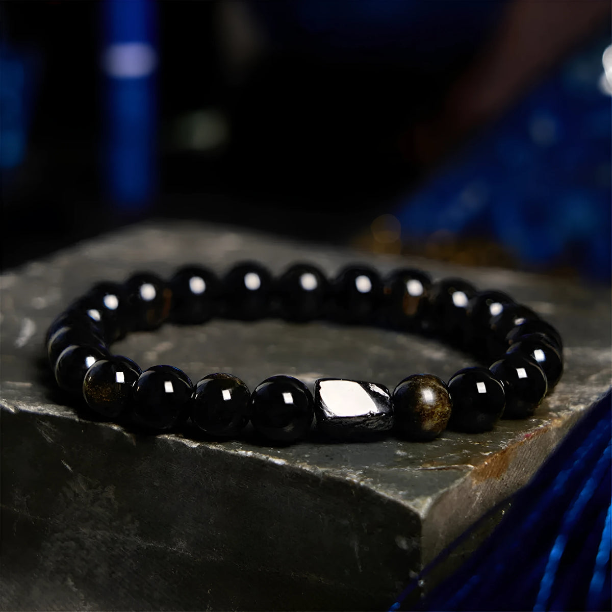Natural obsidian single ring bracelet with 8mm diameter in five colour variations
