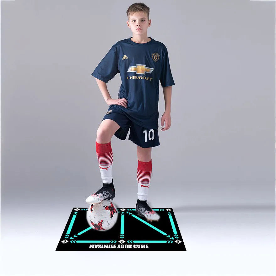 Rubber indoor football training mat for skill lifting practice with cushion coloured surface