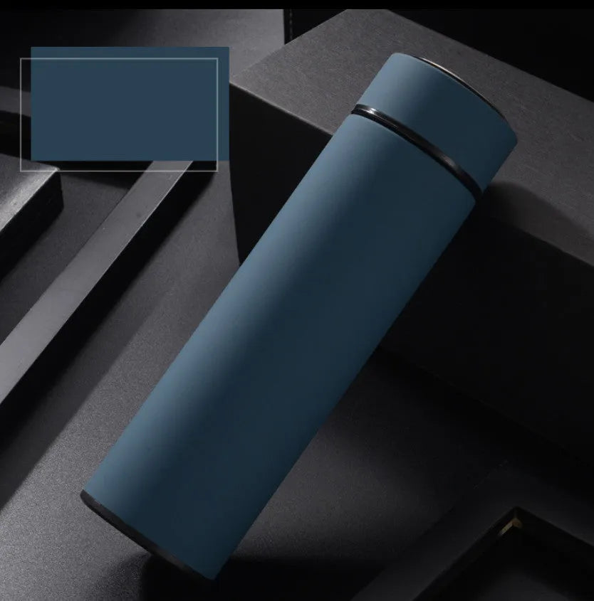 Black stainless steel vacuum water bottle with arrow-shaped mouth, 450ml capacity.