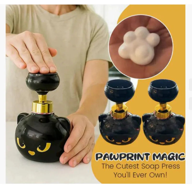 Black plastic cartoon cat shaped foam soap dispenser with manual pump