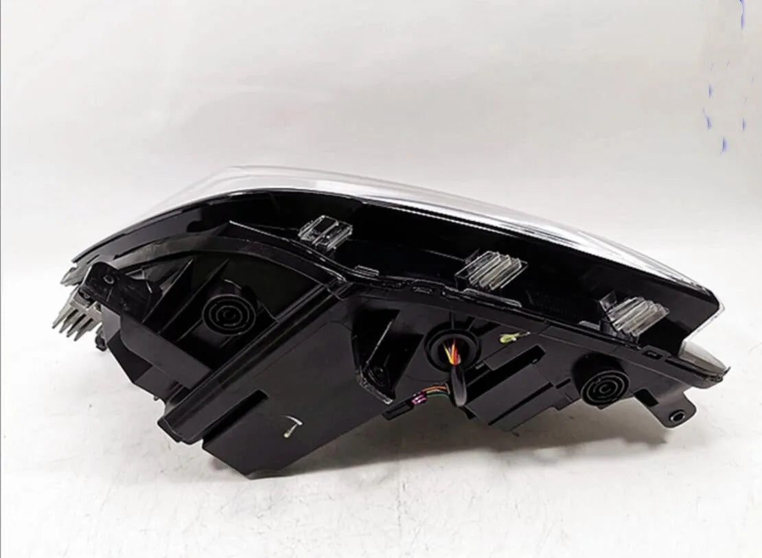 Car headlight unit with 9-line LED daytime running light pattern for 2018-2021 vehicle models