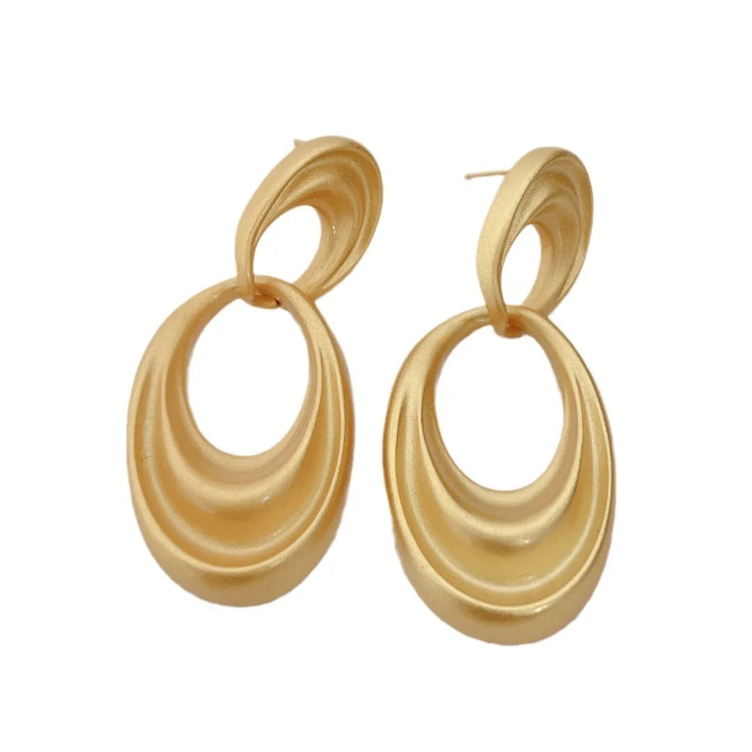 French retro double circle earrings in quicksand gold with copper construction and U-shaped design