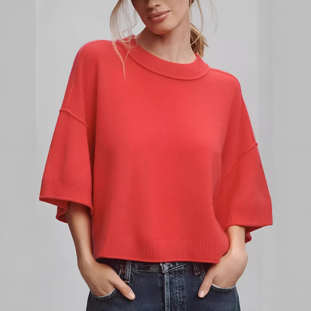 Red hot girl style short T-shirt with exposed navel design and regular sleeves