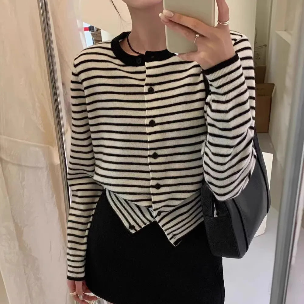 Women's dark grey striped cardigan coat with white stripes and slim fit 40cm length