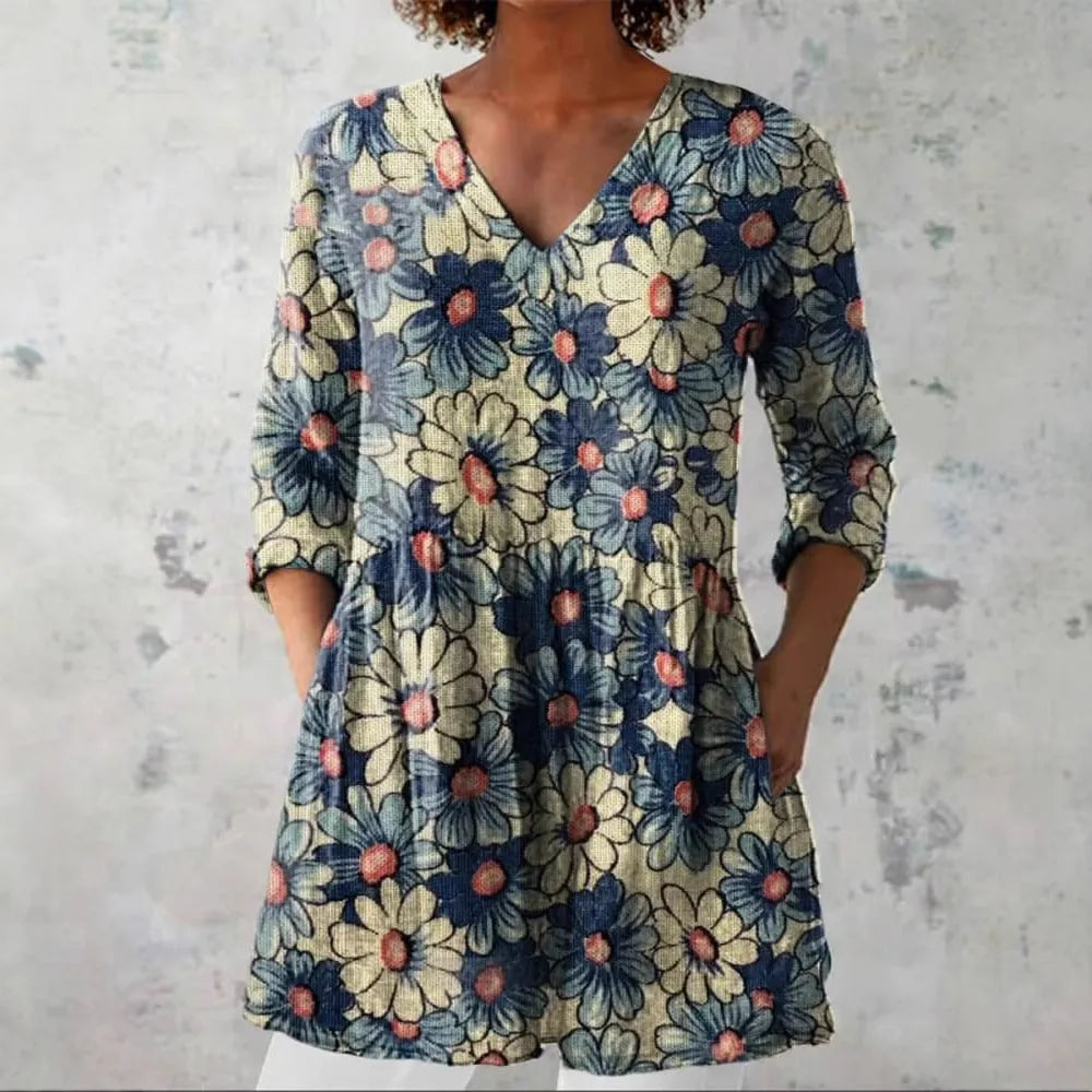 Women's retro slim fit long-sleeved top with digital print in polyester fabric available in multiple colours