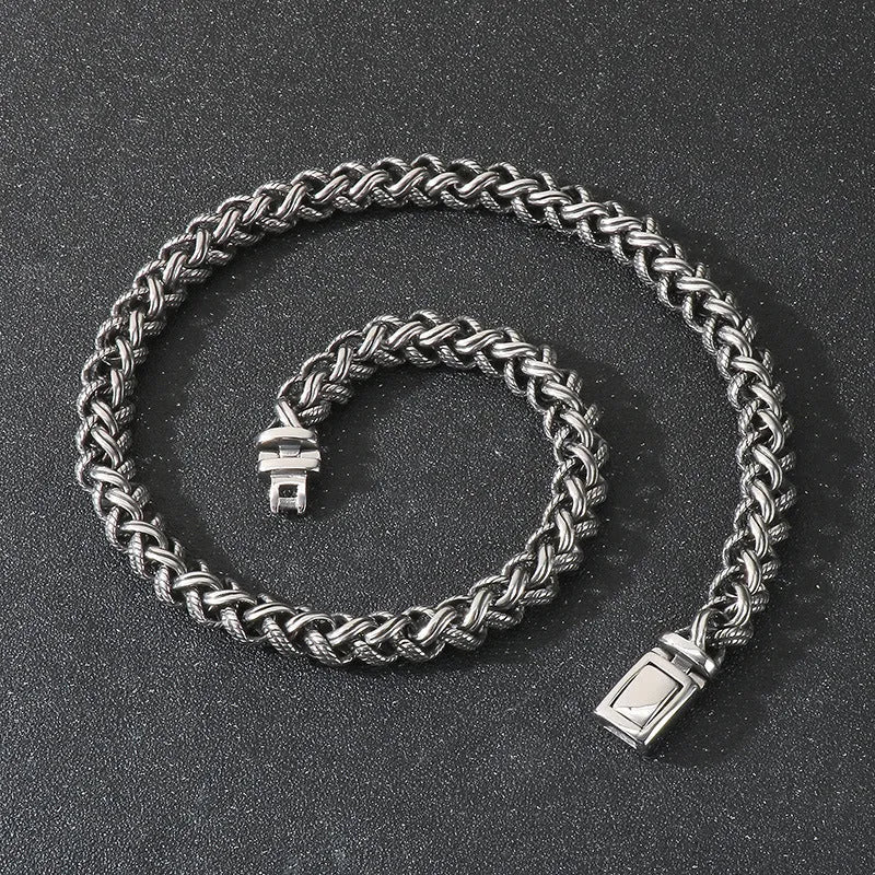 Men's antique silver keel chain necklace with geometric titanium steel links and hemp flower design
