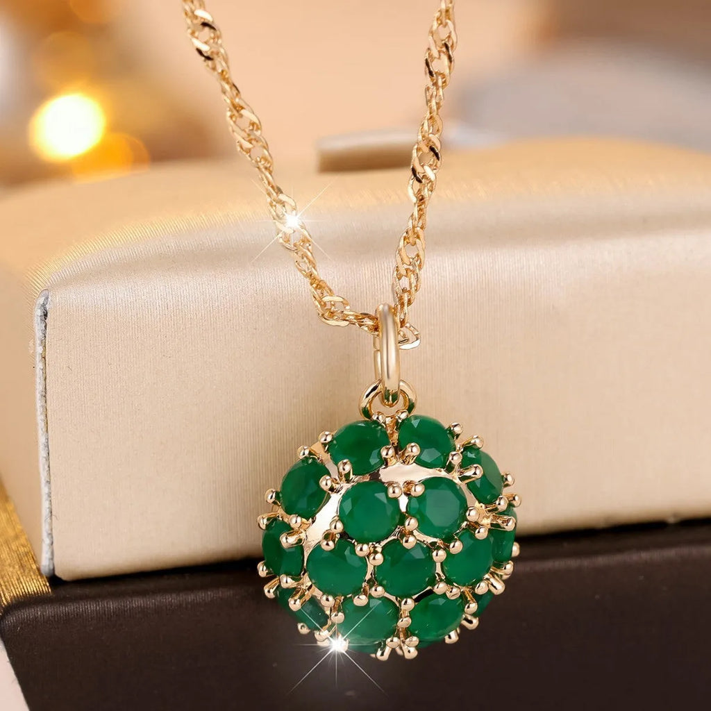 Women's geometric pendant necklace with emerald diamond colour and adjustable copper chain