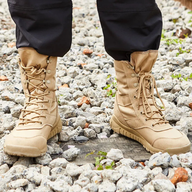 Yulong summer tactical desert combat boots in black and sand colours for outdoor climbing and hiking.