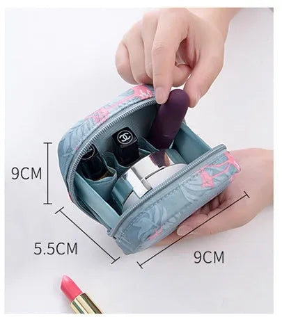 Blue cloth cube-shaped makeup storage bag with plain pattern