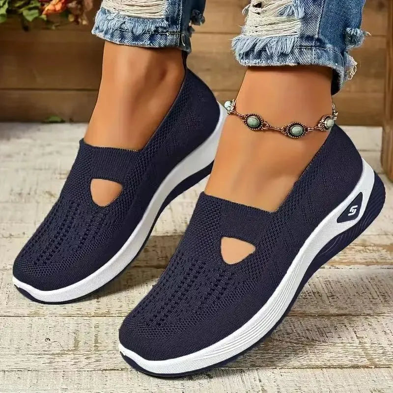 Casual T-strap mesh shoes with soft PVC soles for middle-aged women in multiple colour options