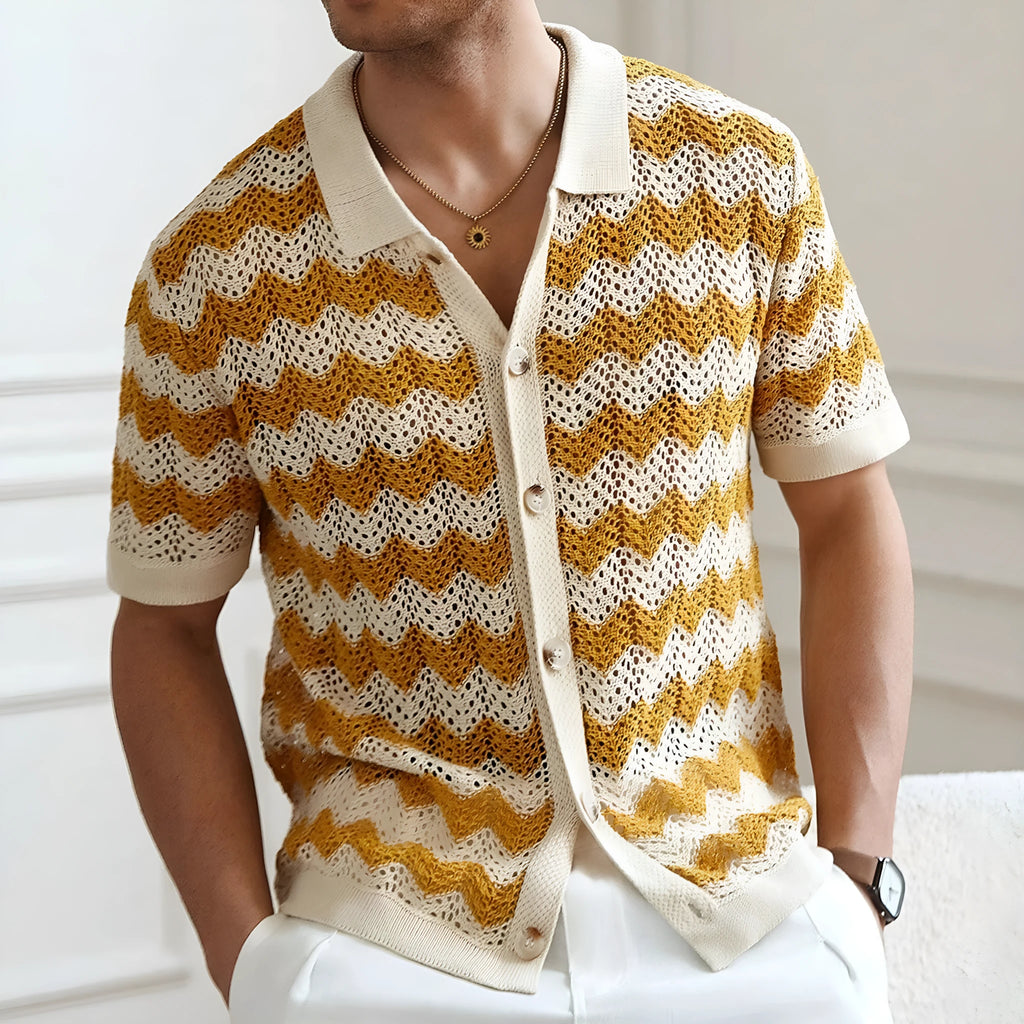 Yellow American-style corrugated short-sleeve sweater with flocking detail on a hanger