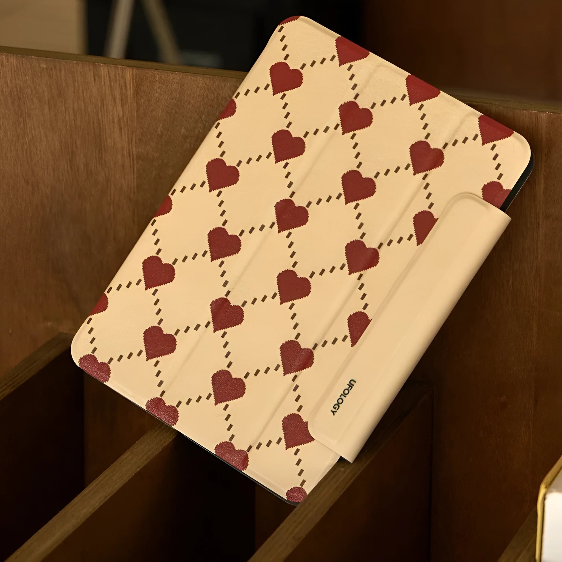 Double-sided magnetic iPad Air case for 10.9-inch Air 5 and Air 4 tablets in polyurethane