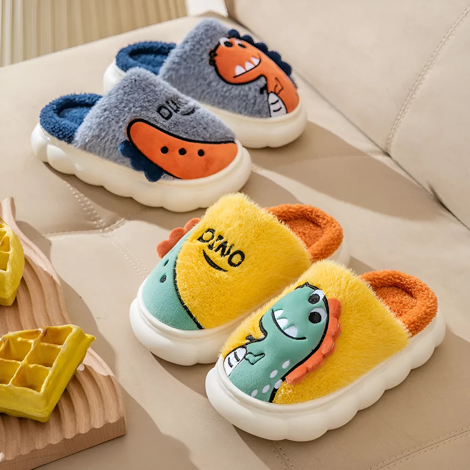 Cotton plush couple slippers in dinosaur colours with thickening construction for indoor warmth