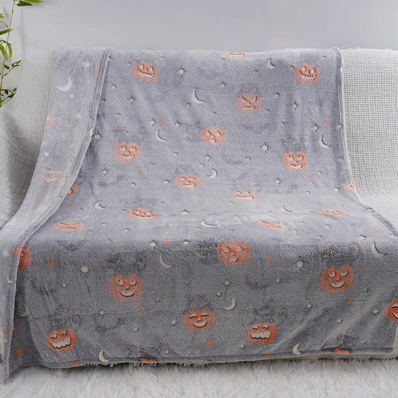 Cartoon print flannel blanket for children with air conditioner cover function in two size options