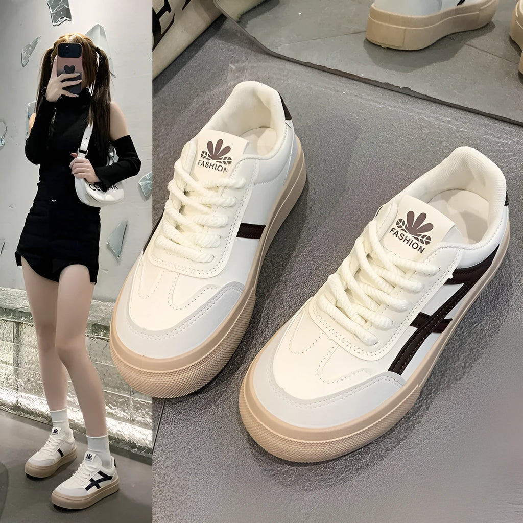 Men's brown low-top lace-up casual shoes with round toe and rubber sole