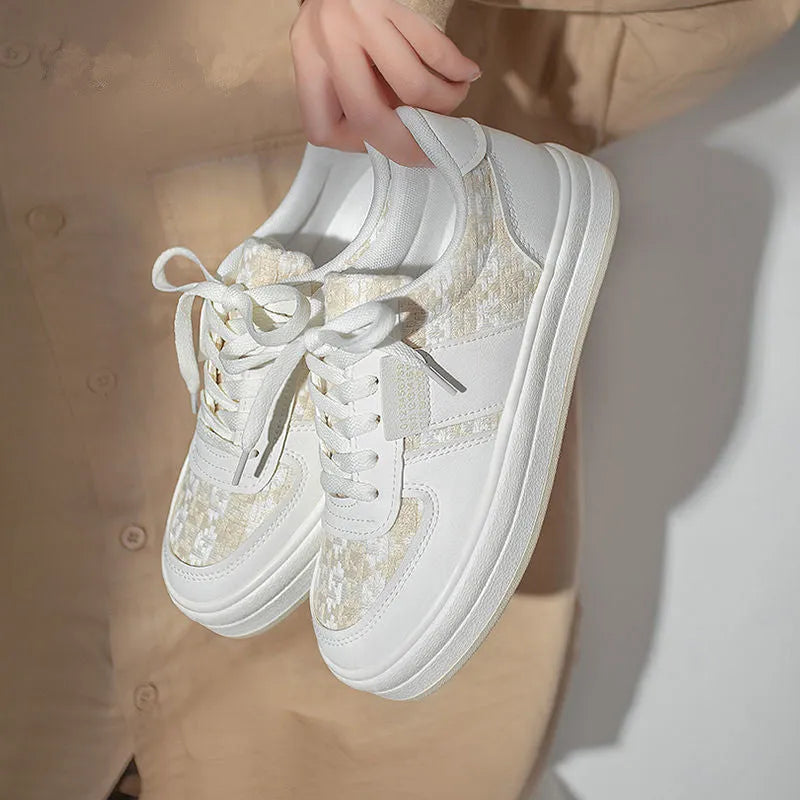 Beige plaid platform sports shoes with front lace-up and round toe.