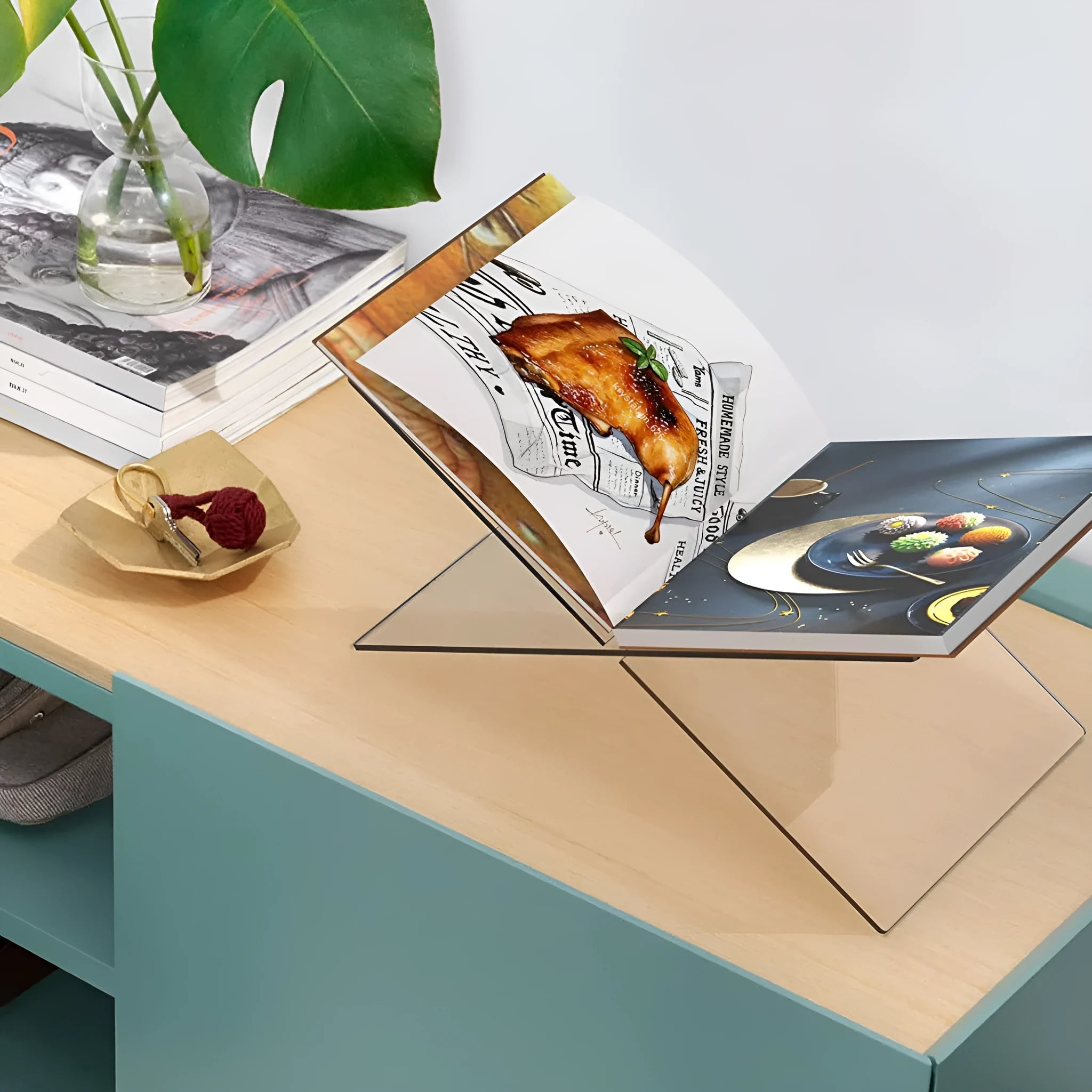 Clear acrylic X-type desktop book display shelf measuring 28x15x15cm
