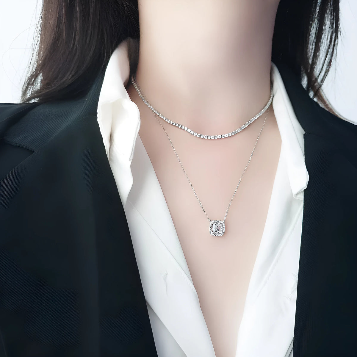 Women's sterling silver 925 necklace with round elements and diamond treatment in silver colour