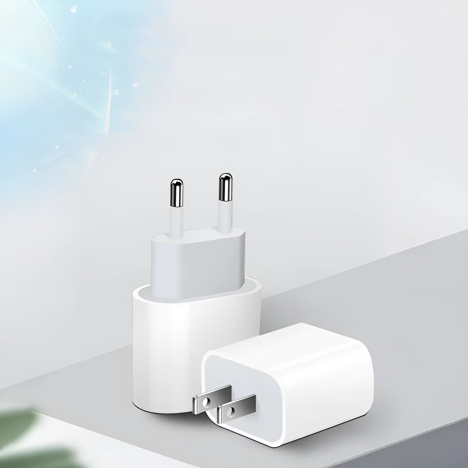PD20W mobile phone charger with USB port for American and European sockets
