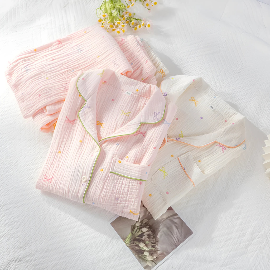 Women's cotton pajama set with long sleeves and trousers in pink colour