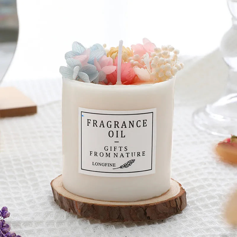 Dried flowers decorated aromatherapy candle in various scents with gift box packaging option
