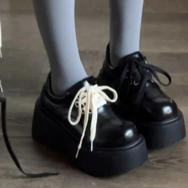 Retro British matte black high heel shoes with thick sole and lace-up buckle design for women