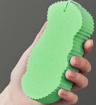 3D fish scale pattern bath sponge in white, grey, pink or light blue colours for body exfoliation