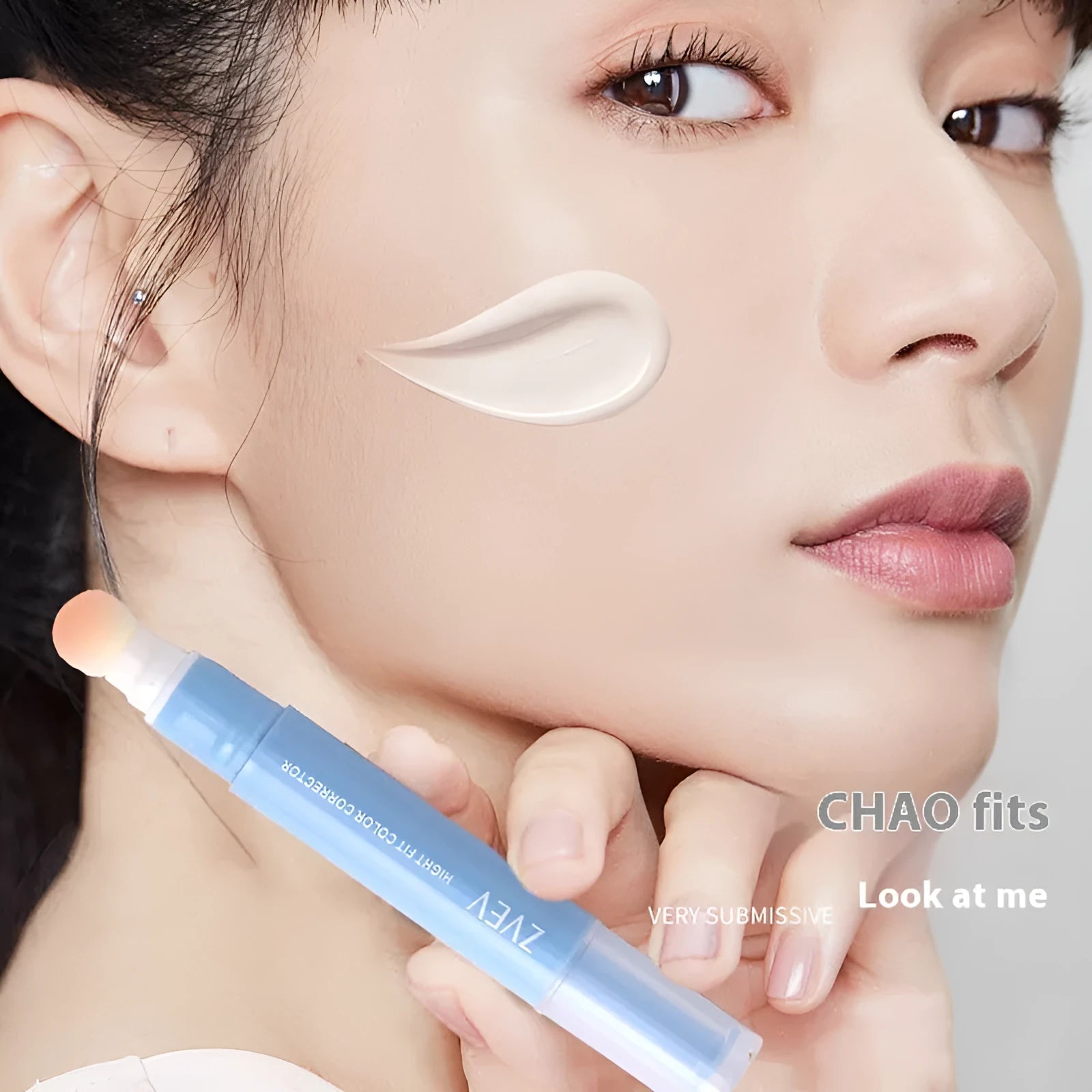 Sponge brush head moisturising concealer cream for clothing in three shade options
