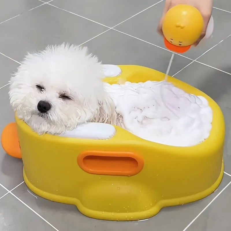 Duck-shaped PVC bathtub for washing dogs and cats in blue, pink or yellow colours