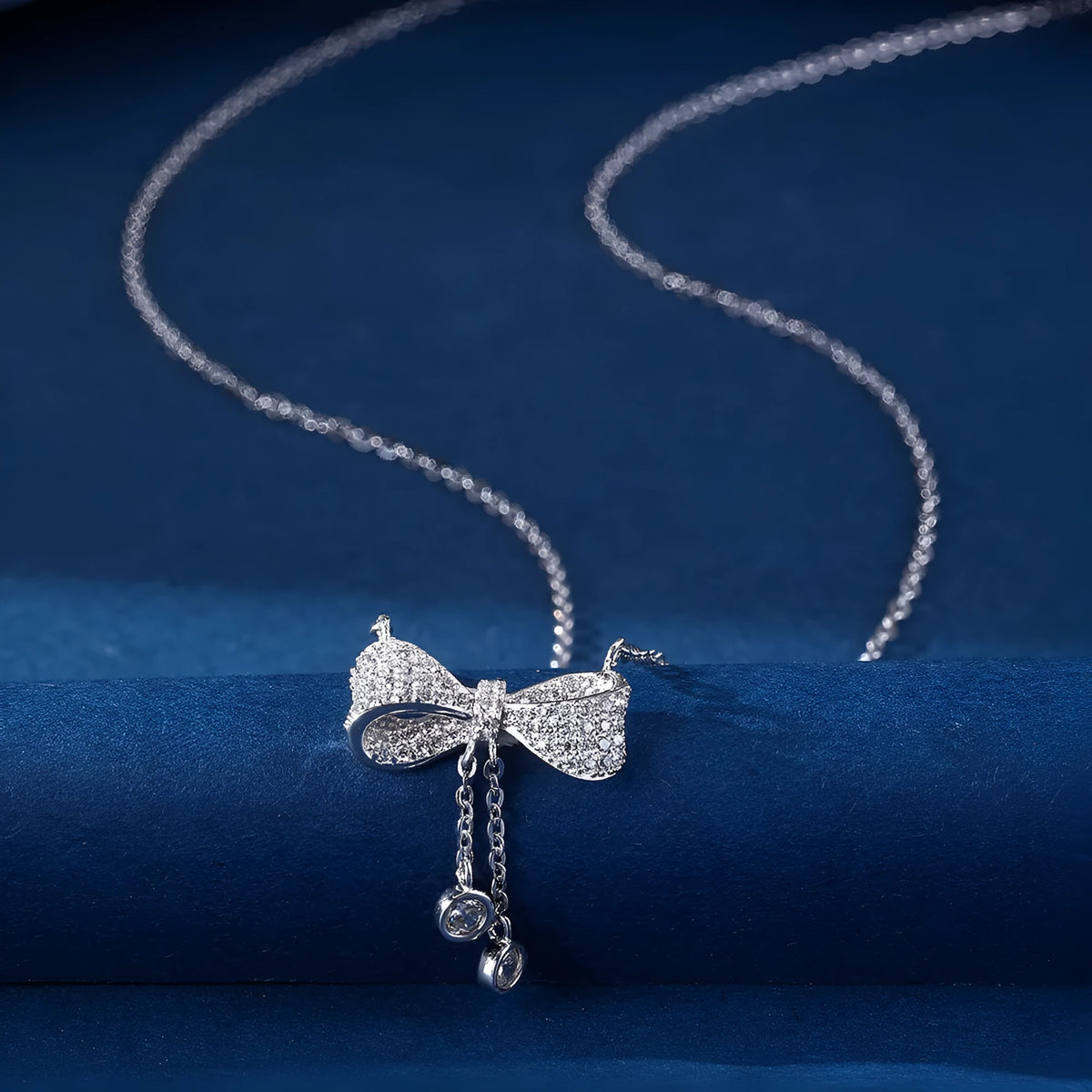 S925 sterling silver bow pendant necklace with O-ring chain in silver colour